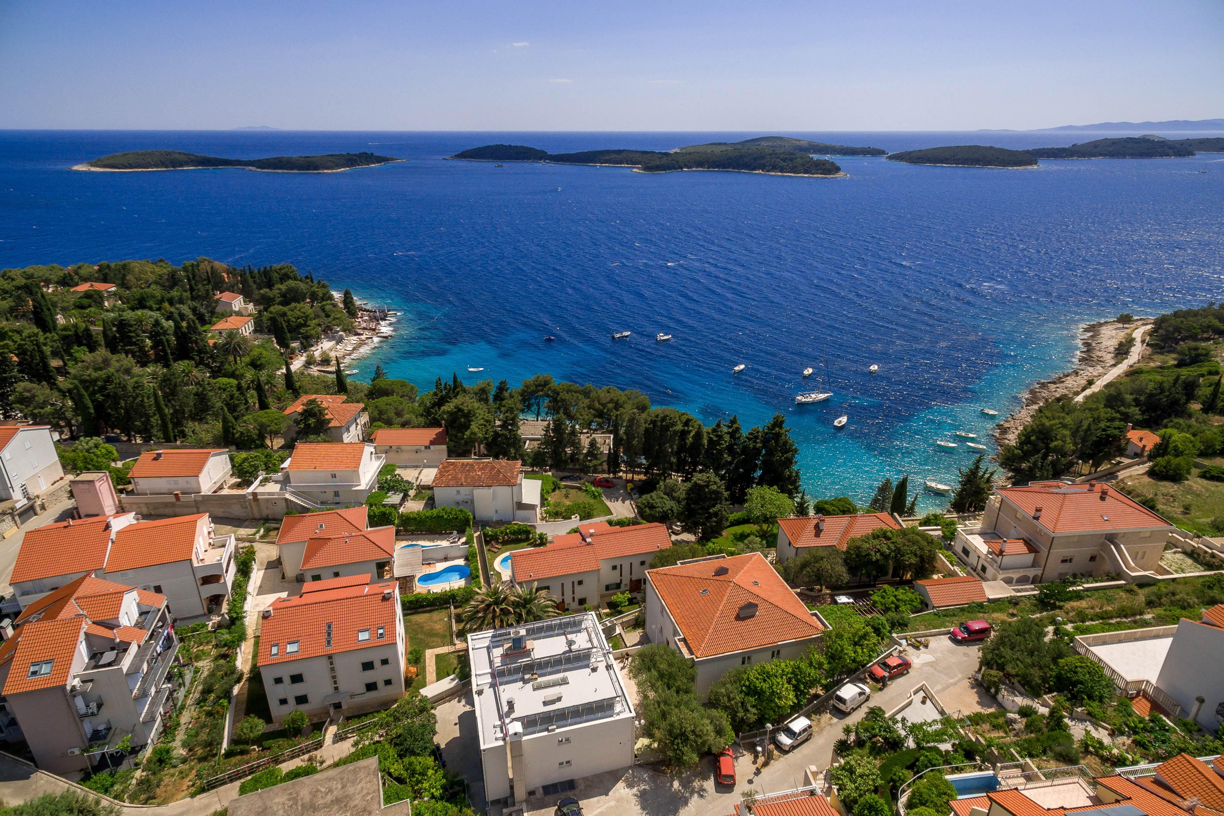 Pharia Hotel And Apartments - By The Beach Hvar Town Exterior foto